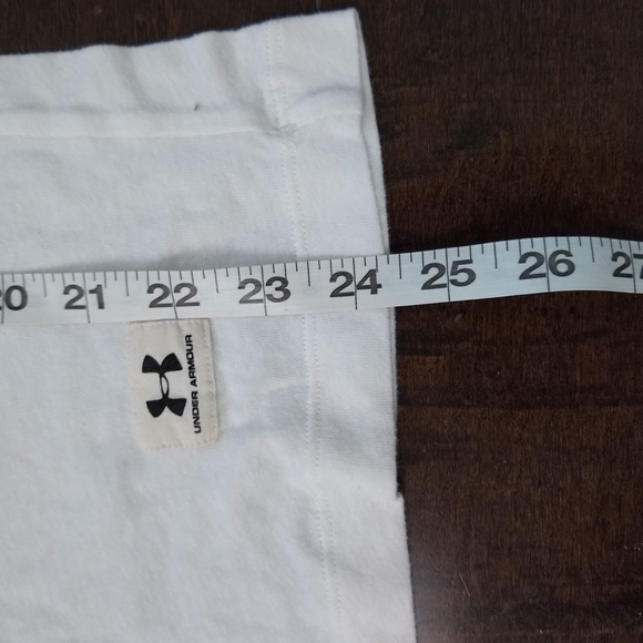 Under Armour | East Semi-Fitted Tank Top - Picture 3 of 8